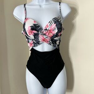 Tropical Floral Print Crisscross Swimsuit